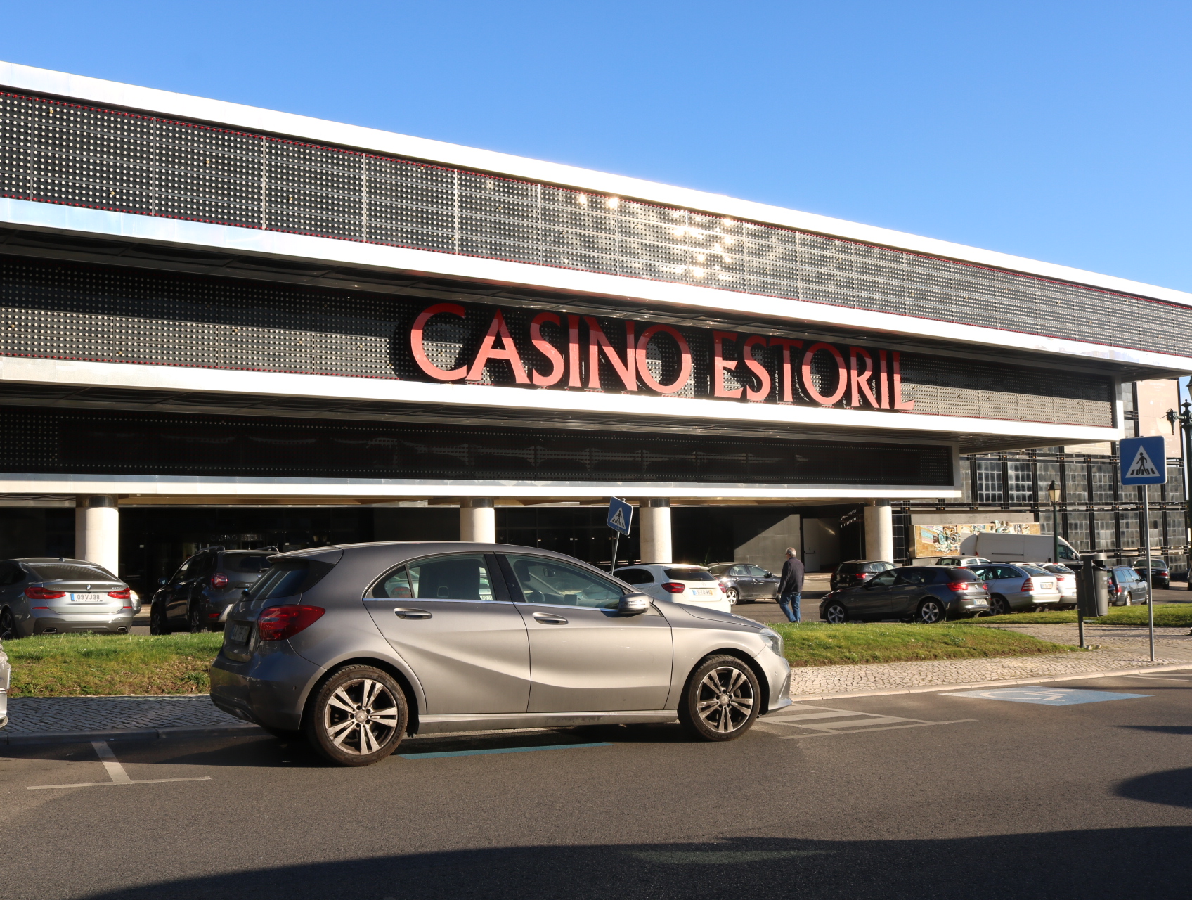 Entrada do Casino Estoril