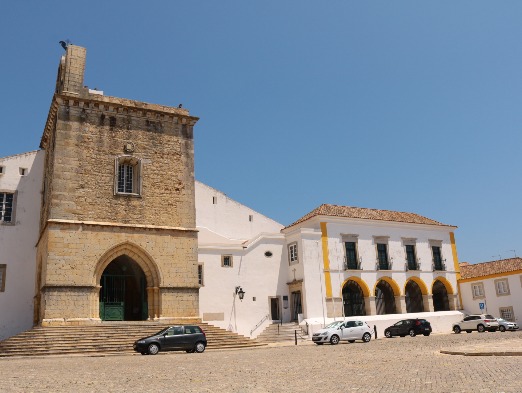 Fachada do Museu Municipal de Faro