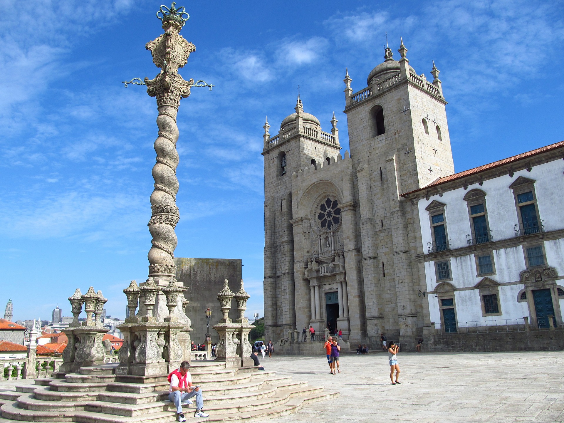 Sé do Porto_Imagem de Svetlanatravel por Pixabay